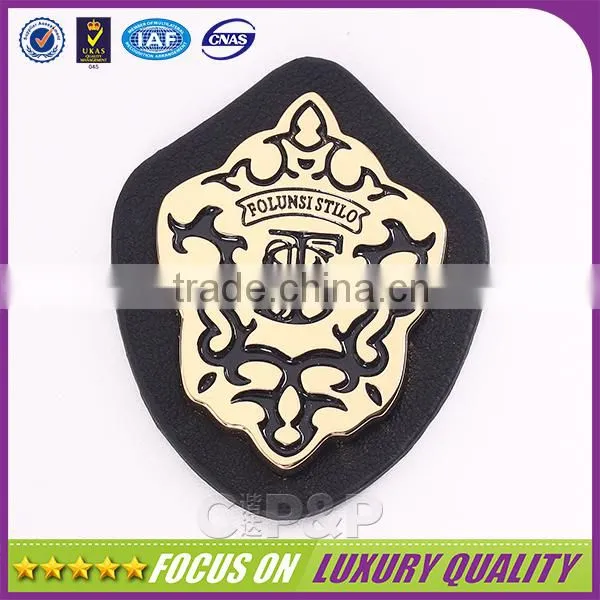 Guangzhou Black Leather Covered Garment Label photo-3