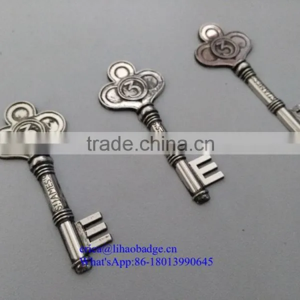 Fashion Custom Metal Decorative Keychain/decorative Keyring/decorative Key Holder photo-2