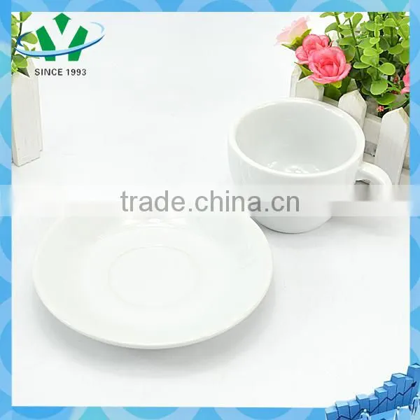 Hot Sale Porcelain Tea Cups and Saucers Cheap photo-3