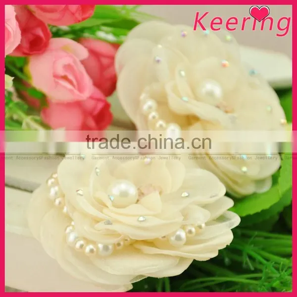 Latest Stylish Pearl Decorative Shoe Clip Flowers photo-3