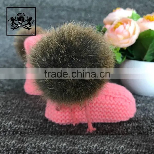 New Arrival Wholesale China Soft Sole Baby Handmade Kinitted Shoes Kids Winter Booties For Sale photo-4