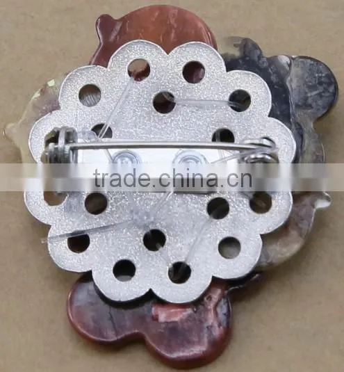 Flower Shaped Shell Brooch photo-4