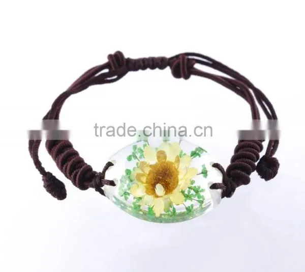 Lovely Souvenir Real Flowers Resin Fashion Bracelet photo-5