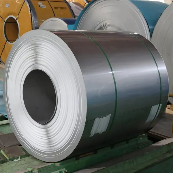 Prix des bobines de tôle d'acier GI en fer galvanisé Q235 utilisées dans la production mécanique. Taille personnalisable des bobines galvanisées.