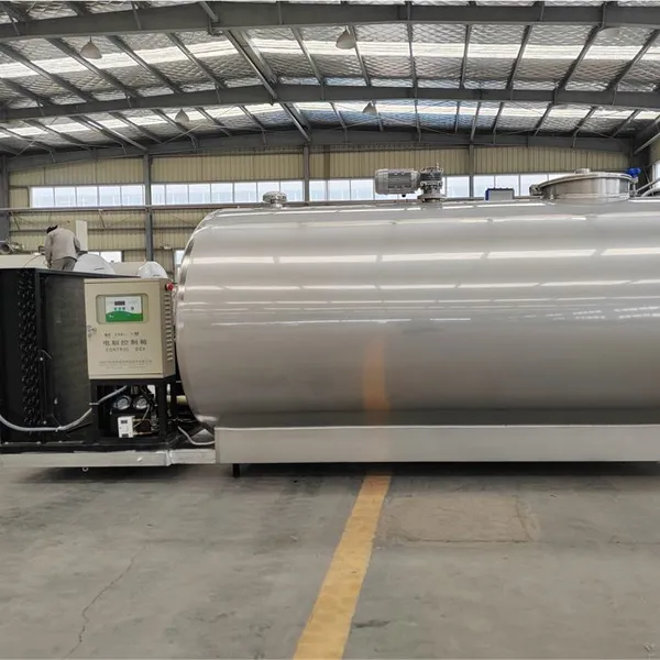 3000L Bulk Milk Chiller Horizontal Milk Cooling Tank SUS304 Stainless Steel Milk Refrigeration Storage Tank for Dairy Farm photo-2