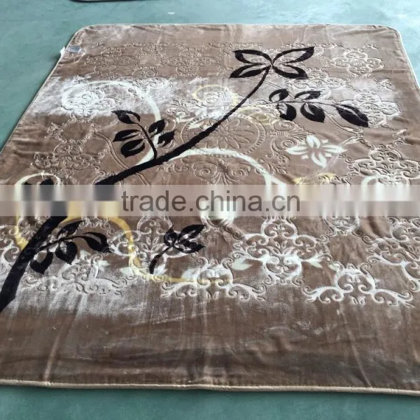 China Suppliers Quilt Blankets Rebel Wholesale 100% Polyester Knitted Cuddly King Size Sherpa Blanket photo-2