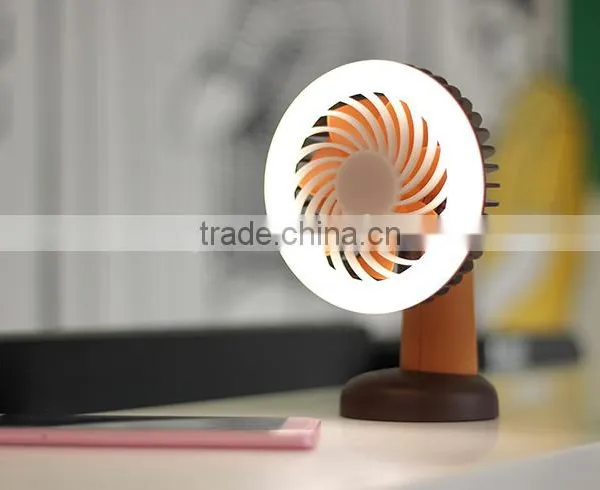 Pocket LED Light Fan Personal Table Light Fan With Built-in Battery photo-3