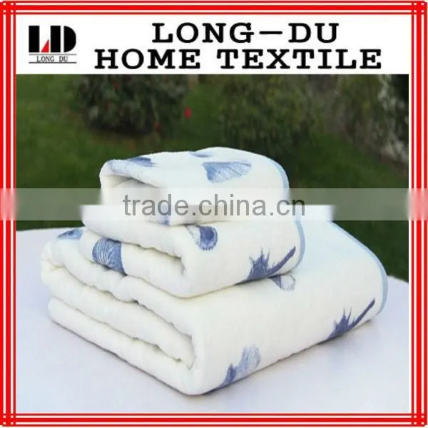 Velvet Jacquard Towels With Borders