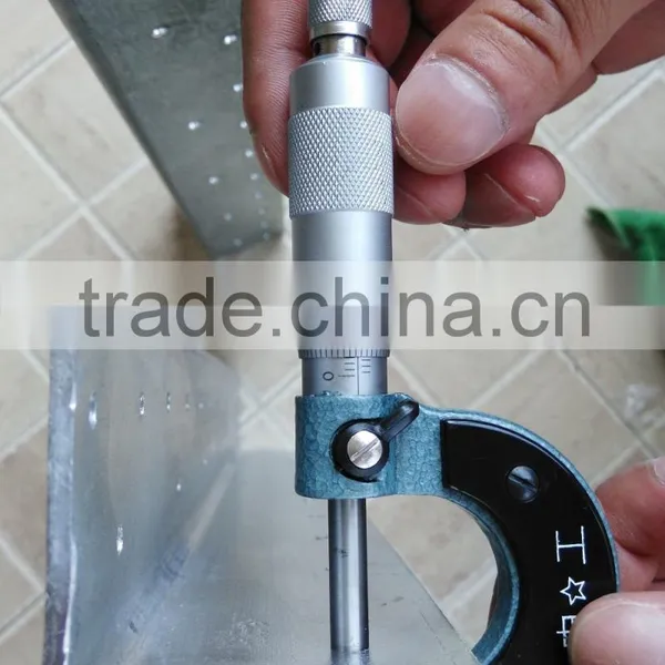 S235jrg Mill Steel Equal Angle With Punched Holes photo-5