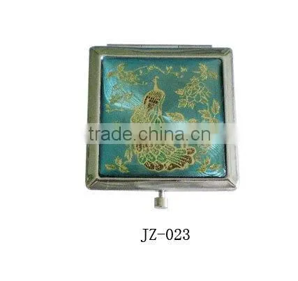 Foursquare Metal Mirror With Square Shape