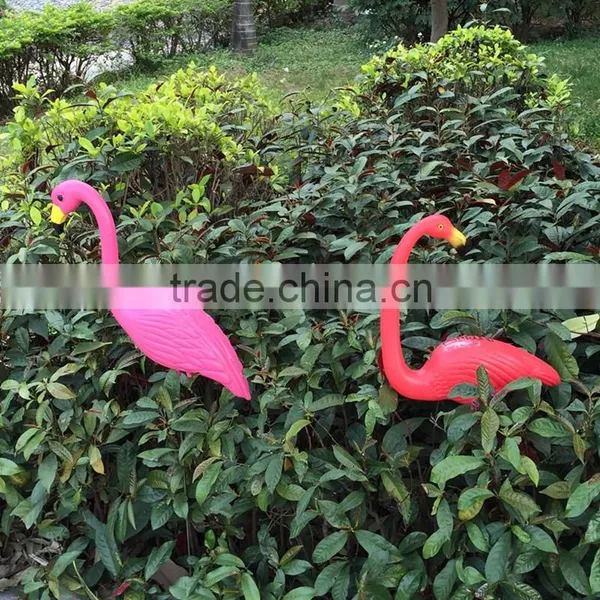1 Pair Red Lawn Flamingo Figurine Plastic Party Grassland Garden Ornaments Decoration photo-4