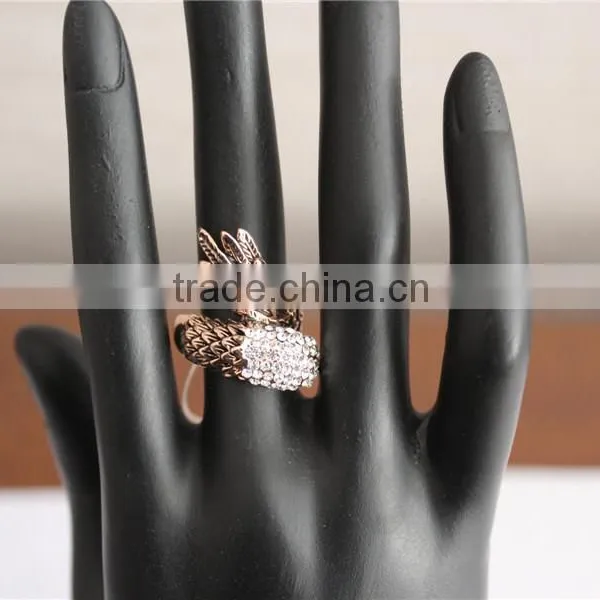 Latest Design Ladies Crystal Zircon Rings, Gold Plated Diamond Rings
