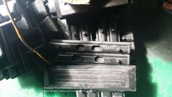 Rubber Pads Assembly on Steel Track 400B photo-2
