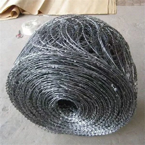 Heavy-Duty Galvanized Concertina Razor Barbed Wire - 450mm Width for Maximum Security photo-4