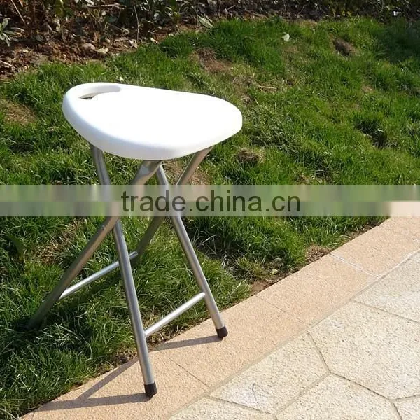 Strong and Durable 45H Metal Leg and Plastic Triangle Folding Stool photo-3
