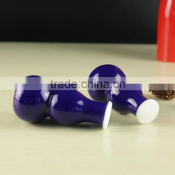 Traditional Chinese Style Calabash Shape Ceramic Spice Bottle photo-2