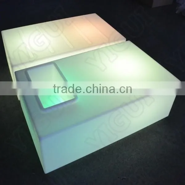LED Furniture Hot Sale Remote Control Illuminated Portable High Tables and Bar Stools for Garden photo-4
