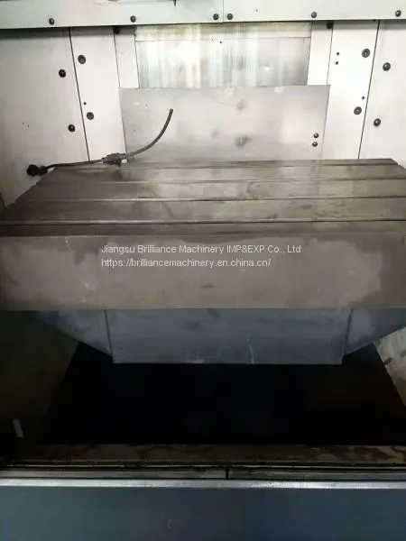 Makino SNC64 Vertical Machining Center photo-4