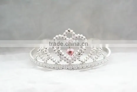 8.5cm High X 12cm Diameter Metallic Silver Heart Plastic Tiaras and Crowns photo-3