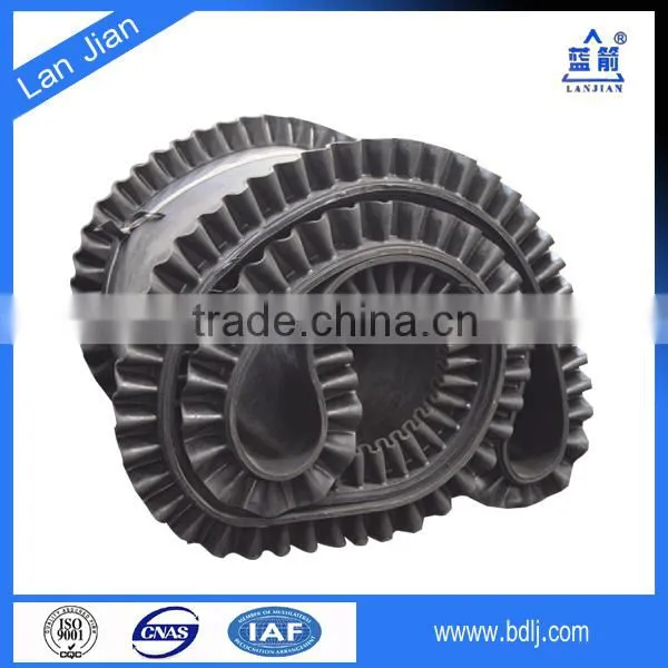 China Products Wholesale Nice Corrugated Sidewall/machine Rubber Pattern Conveyor Belt photo-4