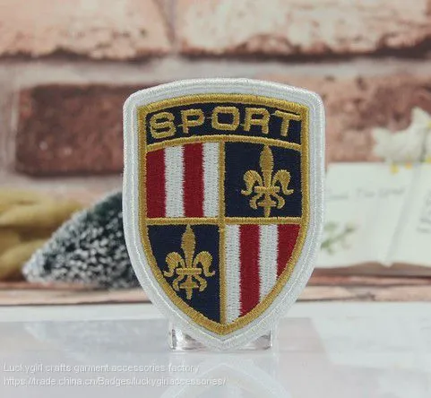 Golden Ventor Hot Selling Textile 3d Embroidery Patch for Hip Hop t Shirt photo-3