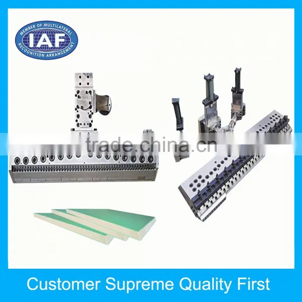 Factory Hot Sales Pvc Extrusion Sheet Mould for Plastic Extruder photo-4