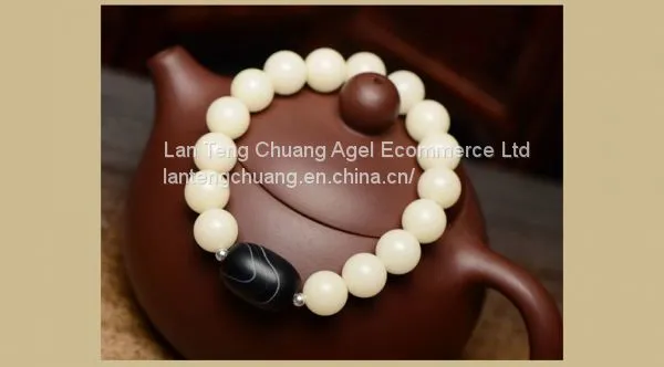 The Bodhi Root on Hand, Pharmacists Natural White Jade, and Bodhi Beads Necklace Bracelet photo-3