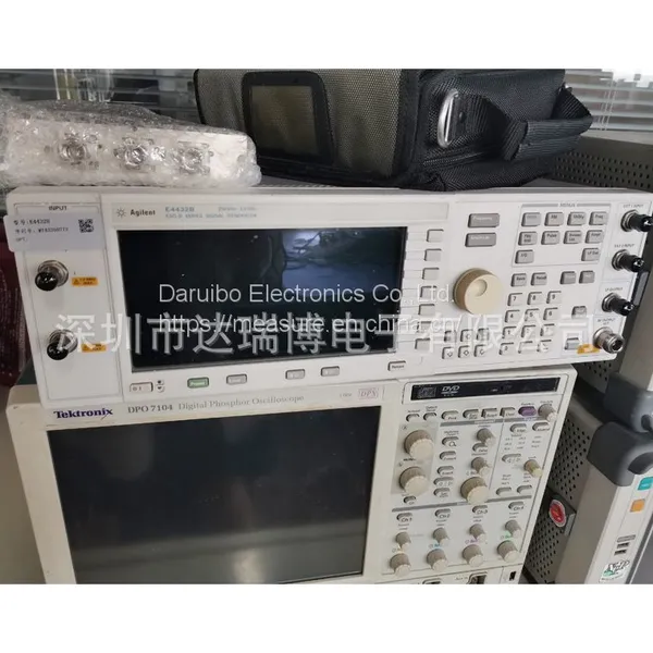 Spot Sale of Tektronix DPO7104 Digital Fluorescence Oscilloscope photo-3
