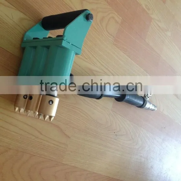 Triple Bits Concrete Scabbler Machine for Sale photo-4