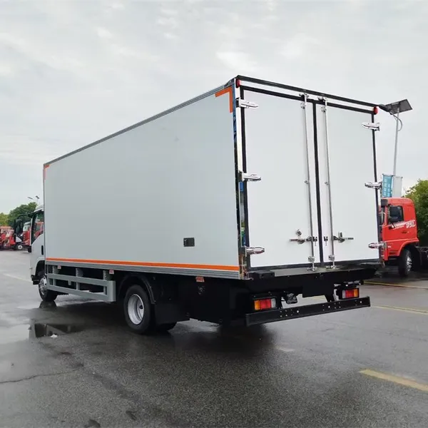 ExportIsuzuKV Aluminum Alloy Refrigerated Truck photo-2