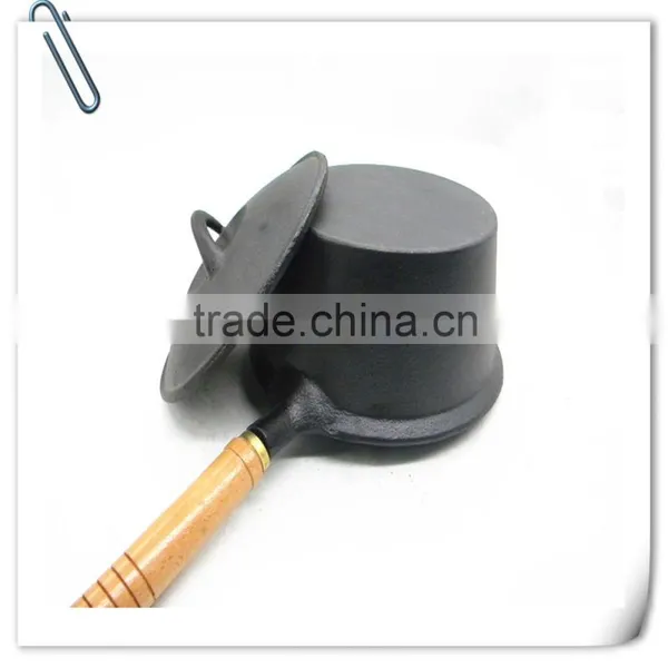 Cast Iron Milk Pan With Long Handle photo-4