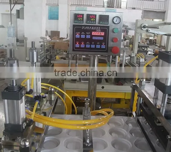 2014 CE Standard DP-420F PVC PET PS HIPS Cover Thermoforming Machine photo-2