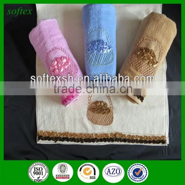 China Manufacturer 100% Cotton Fashion Solid Color Lace Bath Towel Set photo-2