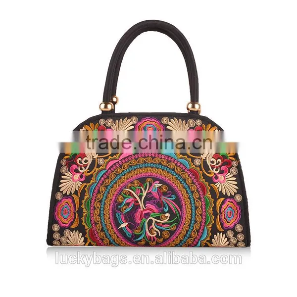 2016 Hot Sell Woman Fashion Handbag With Wooden Beads Bag Embroidery Handbag Vanity photo-2