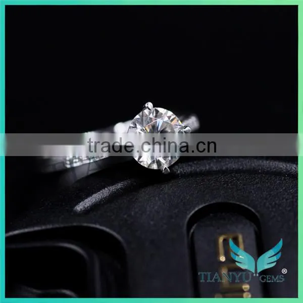 Moissanite Grades Online Shop Unique 4.5mm Super White Moissanite Engagement Rings photo-4