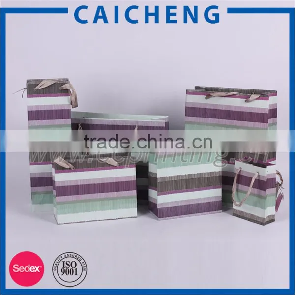 Made in China Custom Paper Bag for Clothes photo-2