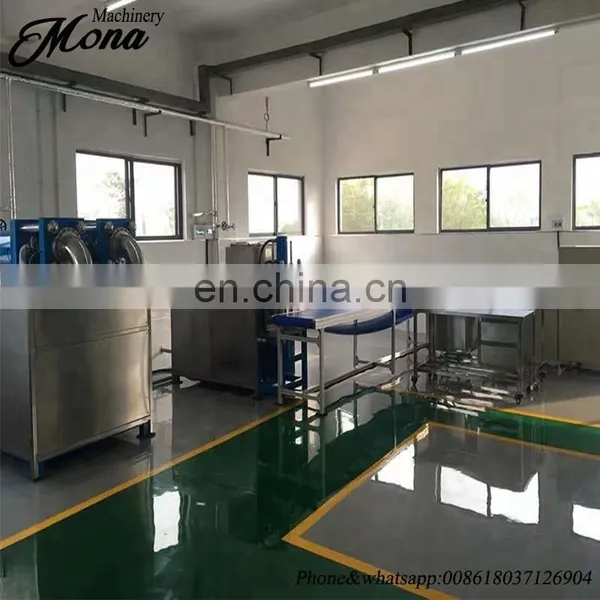 Dry Ice Moulding Machine for Standard Catering Size photo-2