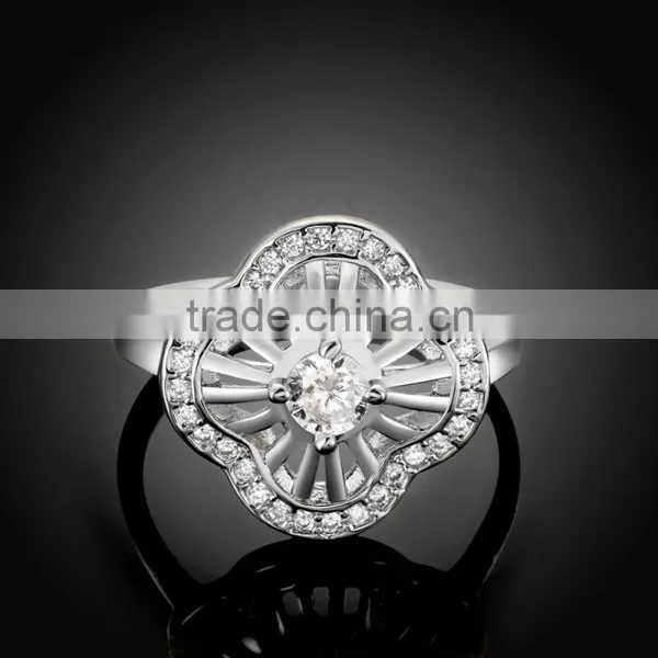 Fashionable Thailand Titanium Wedding Diamond Ring for Girls photo-4