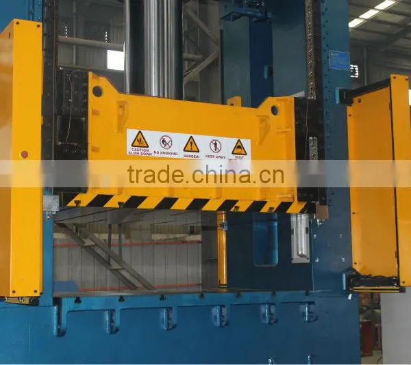 HydraulicWith Over Load Protection Water Cooler Sheet Plate Olive Oil Press Machine With Light Curtain photo-2
