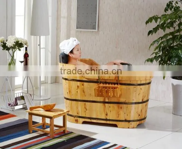 Cedarwood Competitive Price Wooden Bathtub