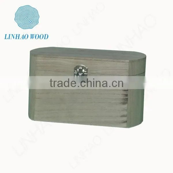 Natural Color Wooden Oval Shape Box With Locked Cover photo-2