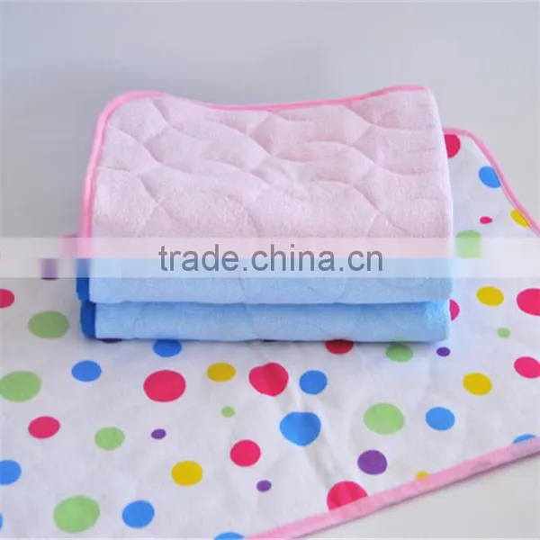 2016 New Products of Cheap Absorption Breathable Baby Diapers/changing Pad photo-2