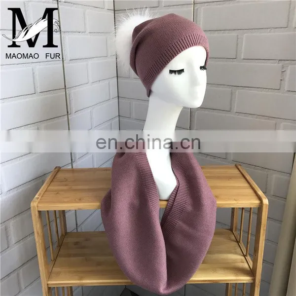 Women Cashmere Knitted Collar Raccoon Fur Pompom Hat Wholesale Hat and Scarf Sets photo-4
