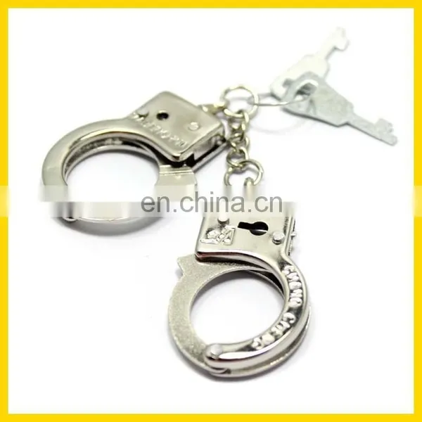 Promotional Mini Handcuff Keychain Wedding Gift photo-2