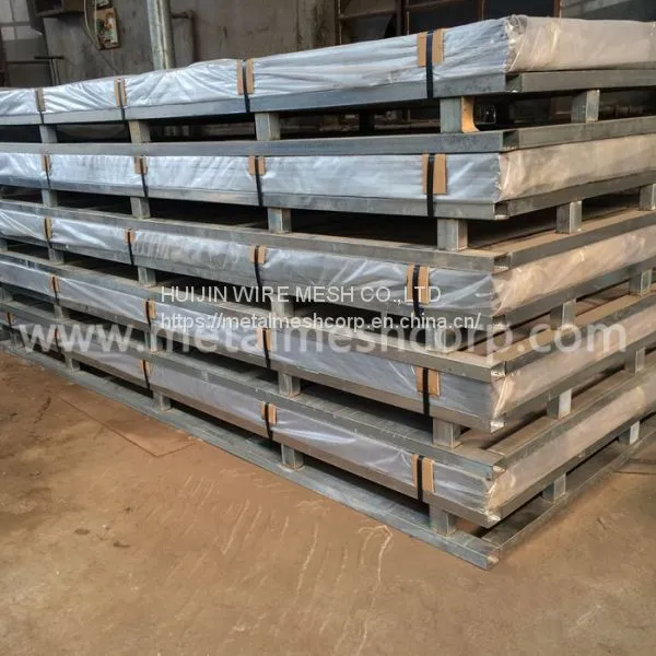 60 Degree Round Hole Perforated Metal photo-2