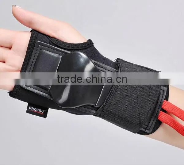 Wholesale Price Wrist and Palm Saver Slide-On Wrist Guard Roller Derby Skate photo-2
