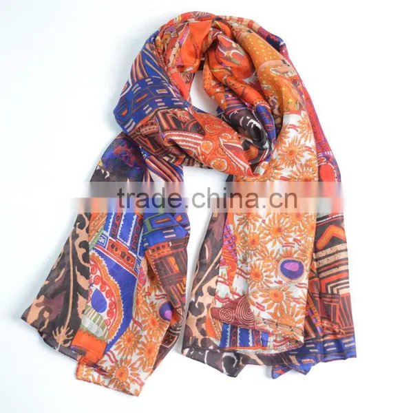 ODM/OEM Fashionable Polyester Brightly Painted Lady Fashion Scarf photo-6