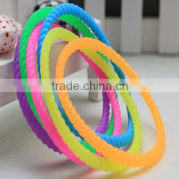 Fashionable and Custom-made Silicone Bracelet