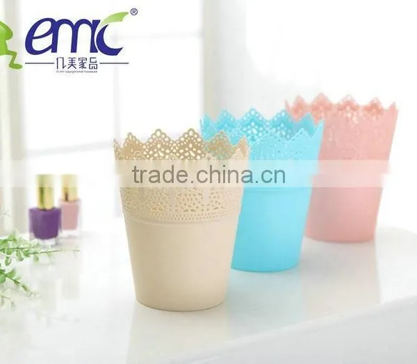 Emc Basket Storage Wire Storage Basket Plastic Storage Basket on Table photo-5