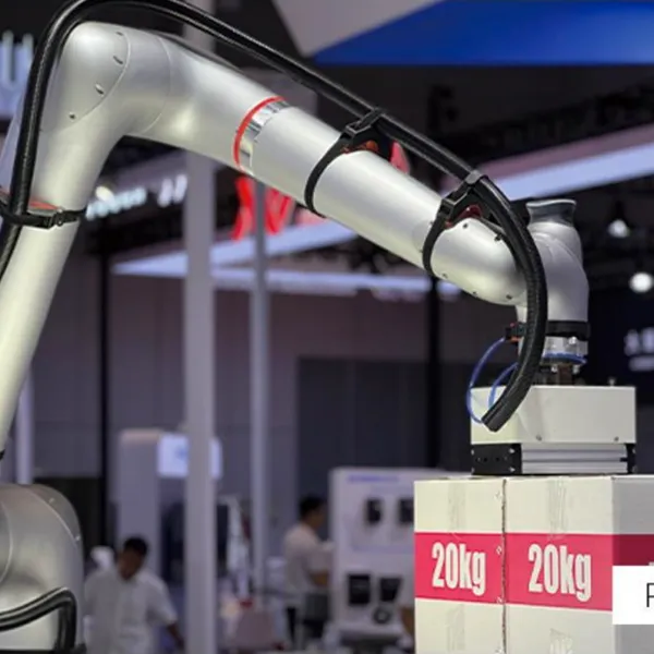 Flexible Collaborative Robot photo-4